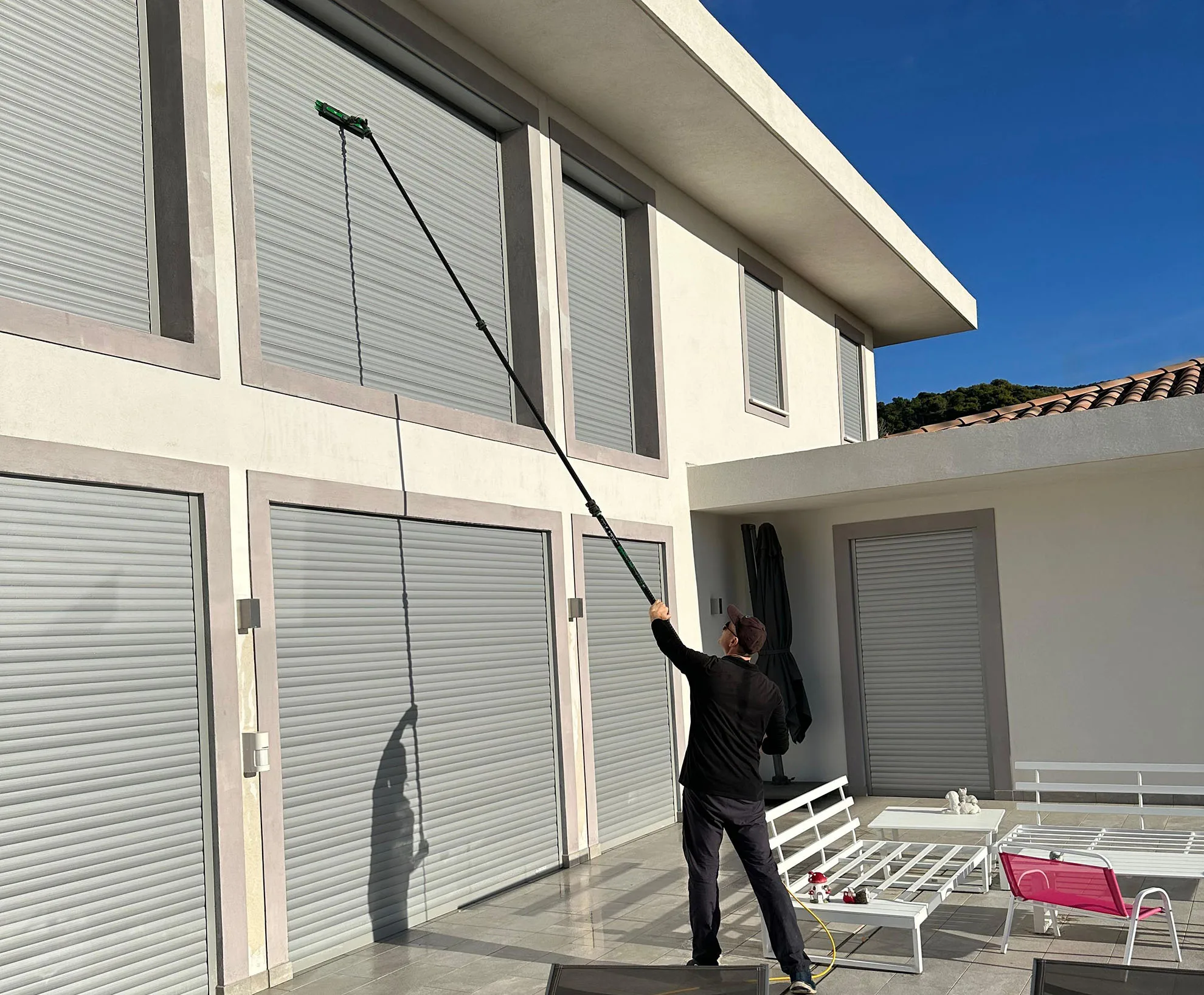 Nettoyage façade et extérieur après chantier de construction — OSMONET Côte d'Azur